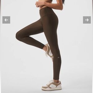 ALO Yoga 7/8 High-Waist Airlift Legging